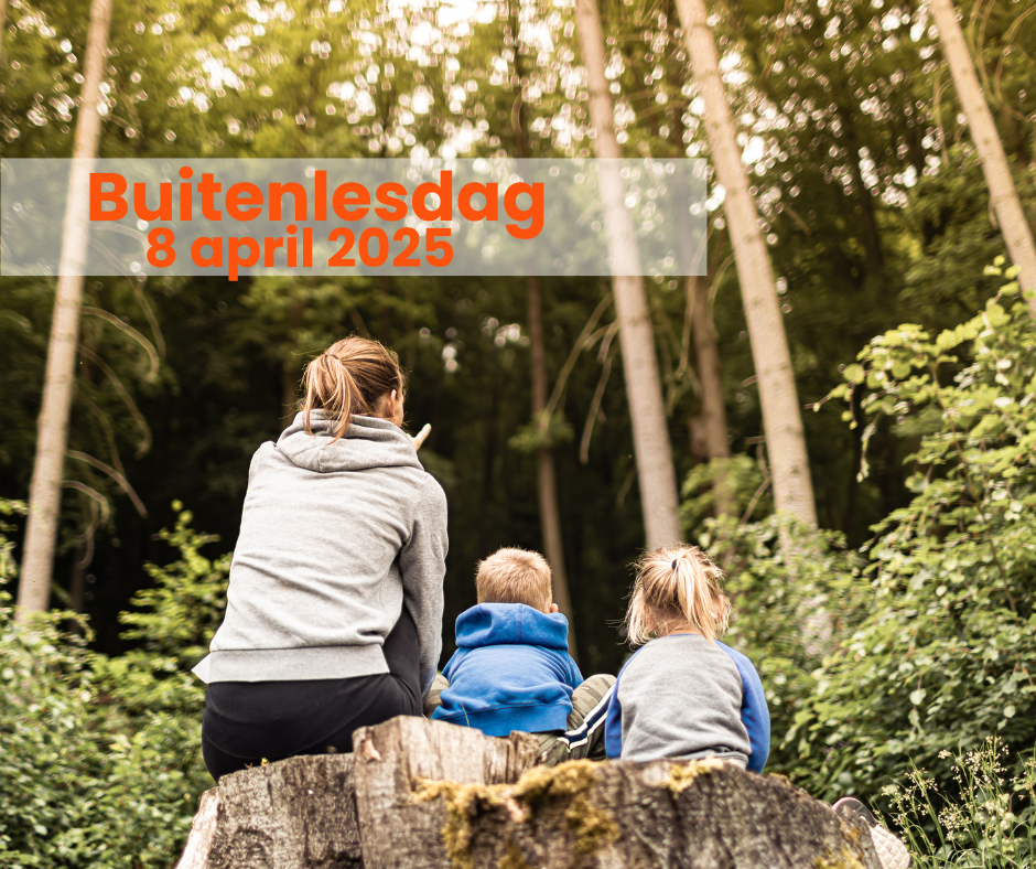 meisje met verrekijker